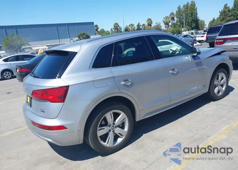 2018 Audi Q5 2.0T Premium/2.0T Tech Premium из США, поврежденный, VIN WA1BNAFY1J2201256